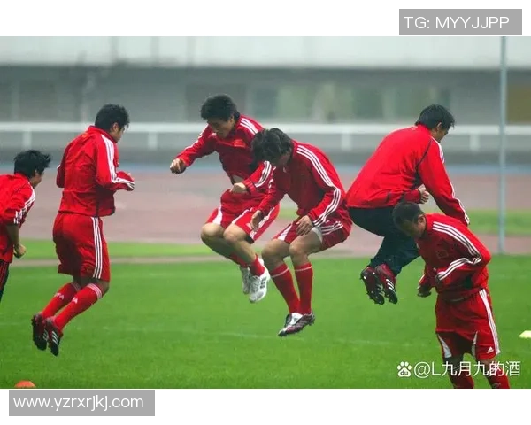 足球明星遭遇挫折瞬间视频曝光引发球迷热议与反思